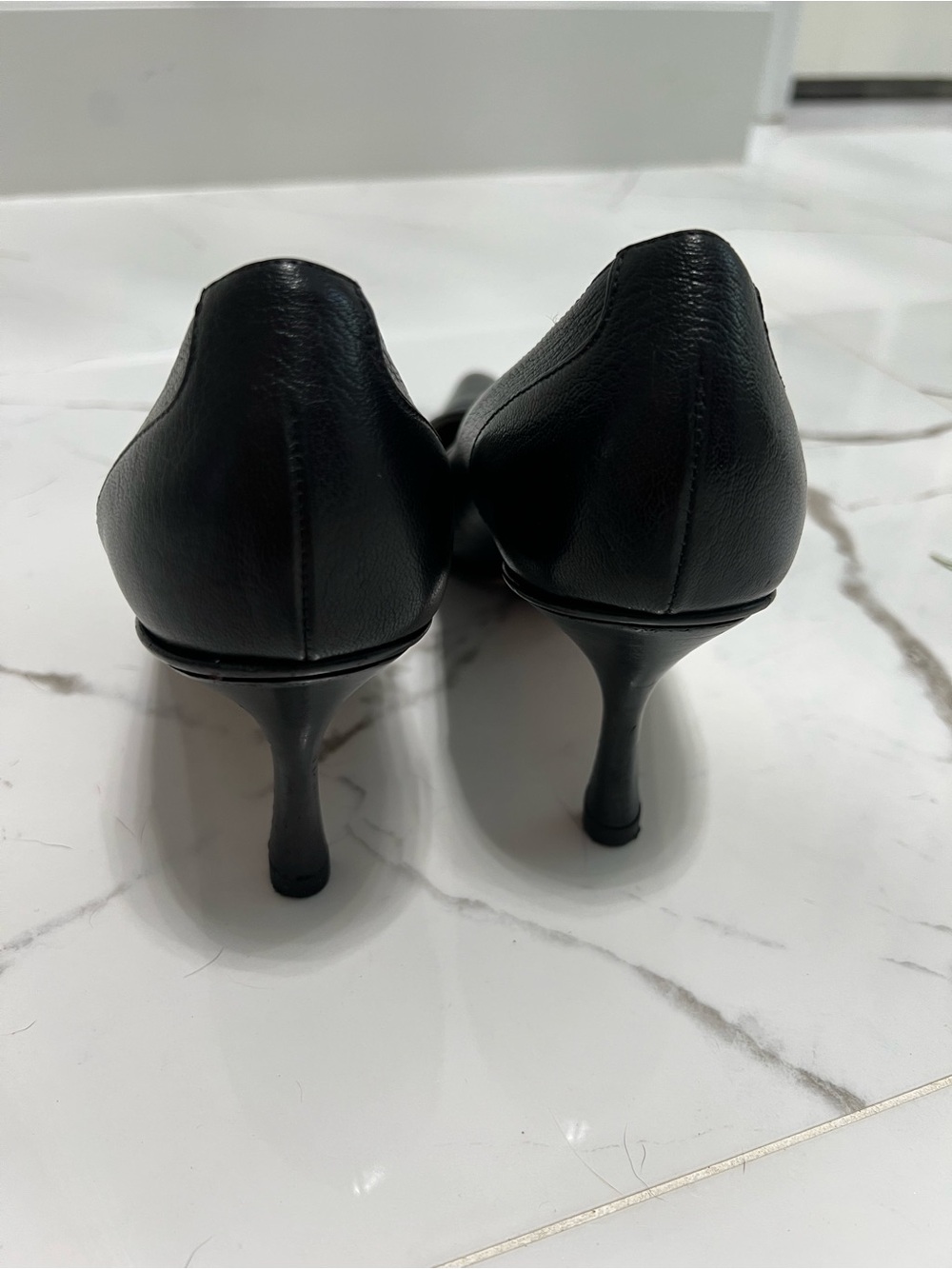 Vintage Gucci Black Leather Pointed Toe Pumps Heels – Made in Italy – Size 8B - Picture 3 of 11